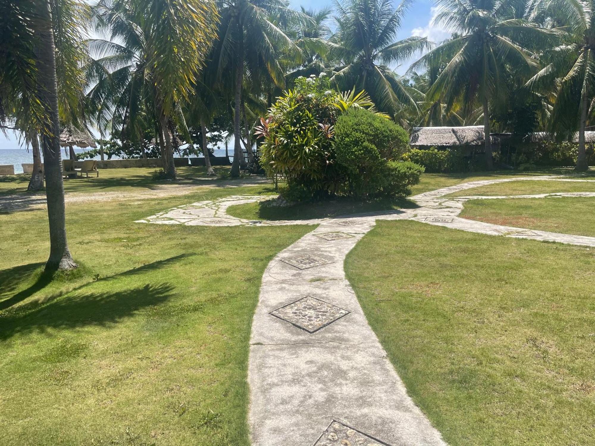 Cliff Side Beach Resort And Cottages Siquijor Exterior photo